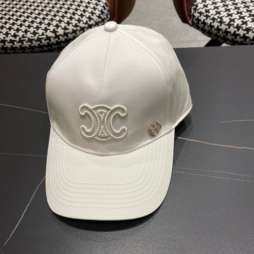 CELINE BASEBALL CAP MODEL 650288 IN WHITE FABRIC