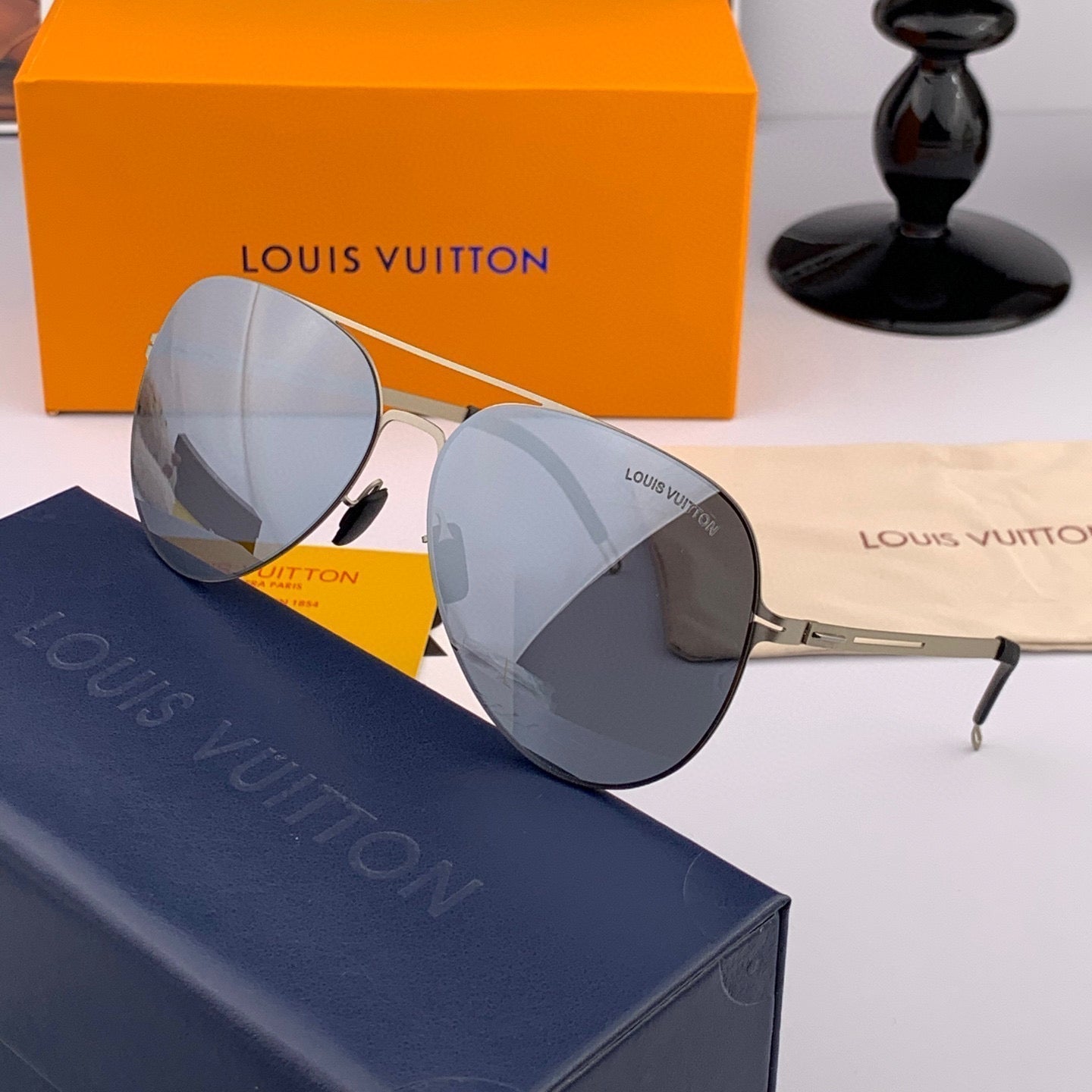 LOUIS VUITTON PILOT SUNGLASSES L1862 IN METAL