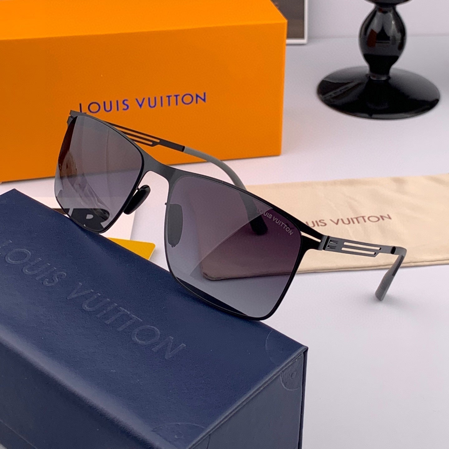 LOUIS VUITTON RECTANGULAR SUNGLASSES L169 IN METAL