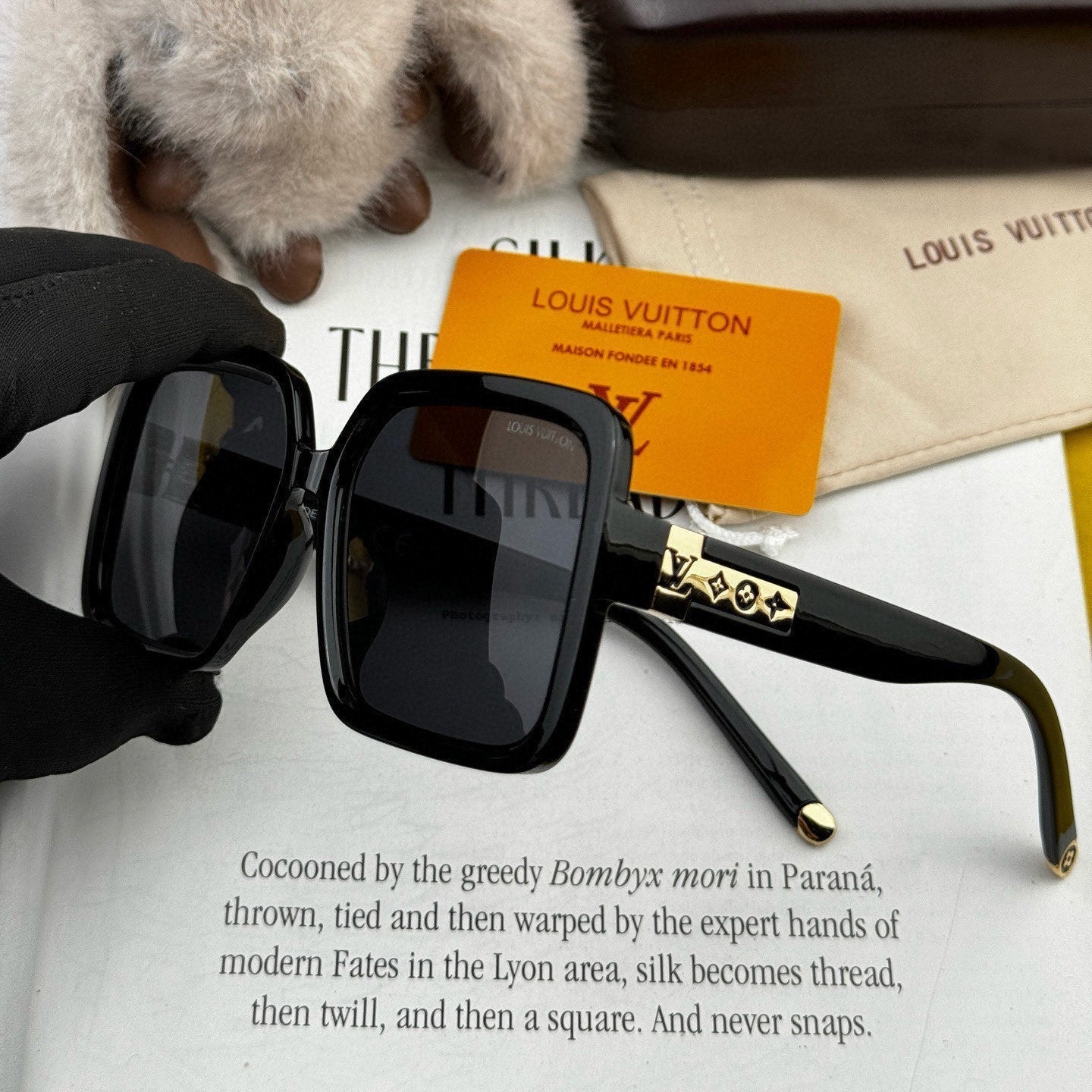 LOUIS VUITTON LARGE SQUARE SUNGLASS L6250 IN ACETATE