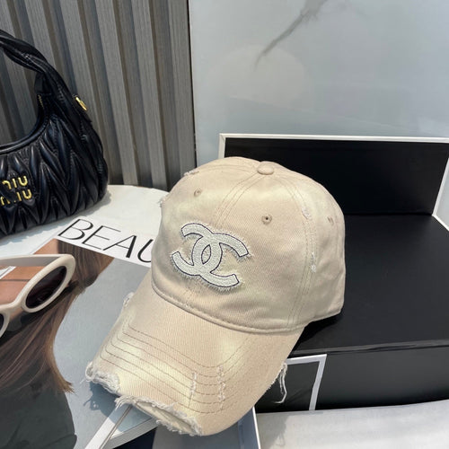 CHANEL BASEBALL HAT IN SMOOTH BEIGE JEAN 672994
