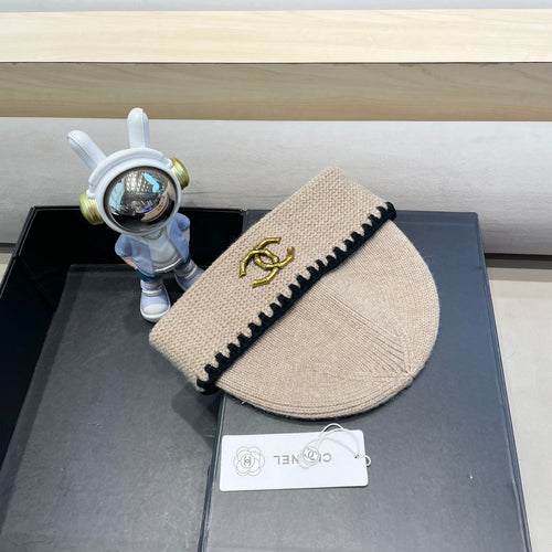 CHANEL BEANIE HAT IN CAMEL BEIGE WOOL 419781